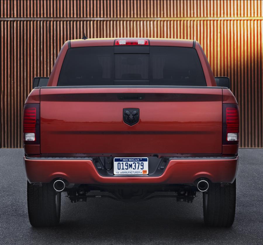  Dodge Ram 1500 Copper Sport Crew Cab 2017 года  (фото 3 из 10)